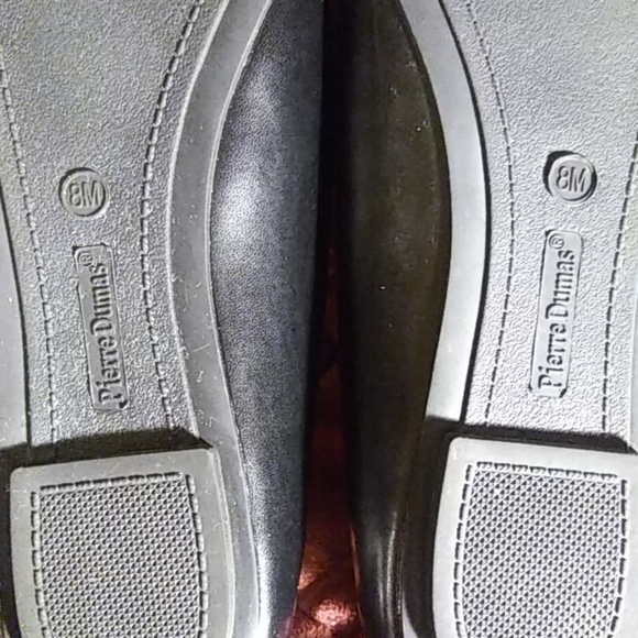 Pierre Dumas Women's Black Ballet Flats - Picture 12 of 14